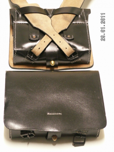 Patronentasche M1855 schwarz cal. 58, Material: Leder, mit Blecheinsatz verzinnt