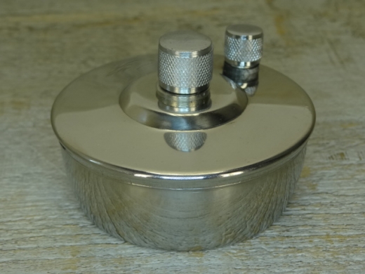 kleine l Lampe, mit Docht, Durchmesser ca. 8cm, Material: Edelstahl