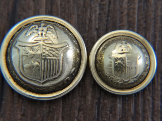 Knopf New York, domed, 100% Messing, Preis pro Stck