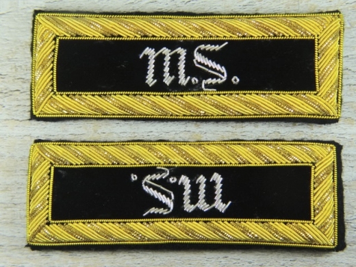 Schulterstcke Military Surgeon schwarzer Hintergrund