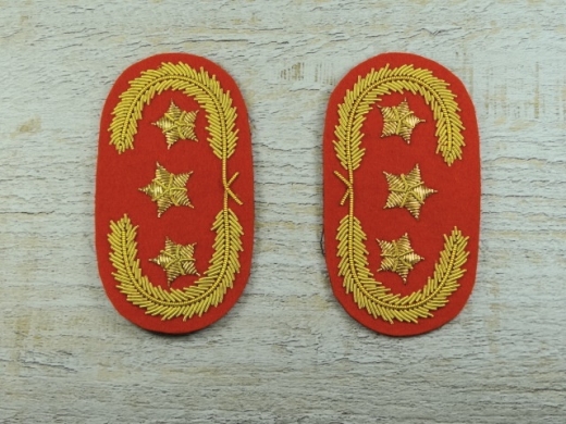 Kragenabzeichen General Artillerie einfaches Eichenlaub