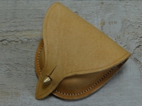 Zndhtchentasche naturbraun, ein breiter Riemen, Material: Leder, innen Schaffell