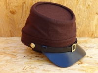 dunkelbraunes (dark butternut), Kepi, auen 100% Wolle, Futter 100% Baumwolle, Schirm / Schweiband 100% Leder