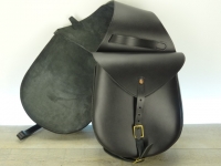 Satteltasche 1859 / 1859 saddle bag, Material: Leder, Schlieen Messing