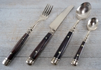 Bronzebesteck, 4 teilig, Material: Bronze mit Rosenholzgriffen