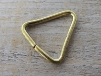 Dreiecksschlaufe fr Knapsack, Riemenbreite 2,9 cm, Material: Messing