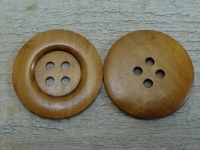Holzknopf, 4 Loch, Capeknopf, mittelbraun ca. 5,0 cm, Preis pro Stck