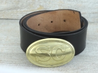 Koppel schwarz mit SC Schliee Material: Koppel Leder, Schliee Messing gestanzt bleigefllt