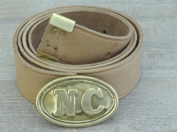 Koppel natur mit NC Schliee + Beltkeeper Material: Koppel Leder, Schliee Messing gestanzt bleigefllt, Beltkeeper: Messing
