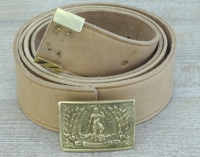 Koppel natur mit Virginia Kasten Schliee und Beltkeeper, Material: Koppel Leder, Schliee + Beltkeeper Messing