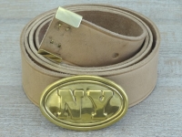 Koppel natur mit NY Schliee + Beltkeeper Material: Koppel Leder, Schliee Messing gestanzt bleigefllt, Beltkeeper: Messing