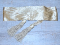 Schrpe champagner fr General, Material: reine Wolle, ca. 3,2 m, seidenglnzend