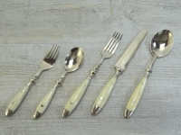 Bronzebesteck mit Hornoptik, 5 teilig, Material: Bronze Griff Hornoptik