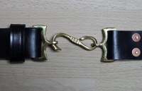 Koppel mit Schlangen Schliee mittel, schwarz, Material: Koppel Leder, Schliee Messing