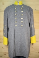 CS Frock Coat Lieutenant hellgrau/gelb 2 reihig, 14 CSA Knpfe, 100% Wolle, Futter 100% Baumwolle
