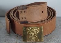 Koppel natur mit South Carolina Vollmessing Schliee mit Belt Keeper, Material: Koppel Leder, Schliee + Beltkeeper Messing