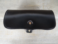 Karabinerpatronentasche schwarz am Koppel oder Karabinergurt tragbar, Material: Leder